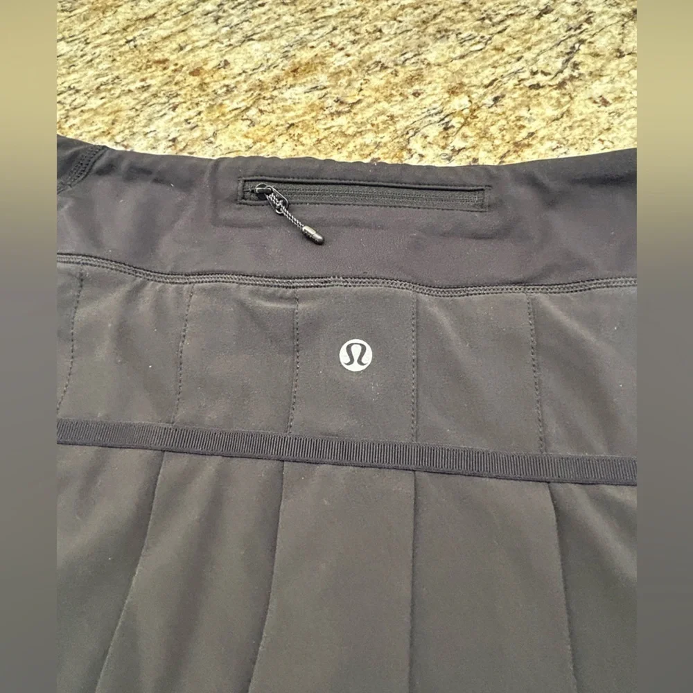Lululemon pace rival skirt black size 8